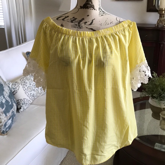 Roommates Tops - Picture Perfect Summer Top